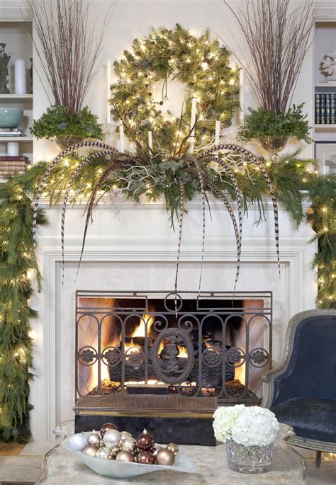 christmas decoration for the fireplace